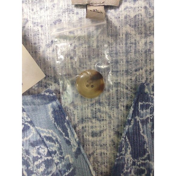 Como Vintage Blue Floral Print Blouse with 3/4 Roll-tab Sleeves Size XL NWT - Picture 10 of 11